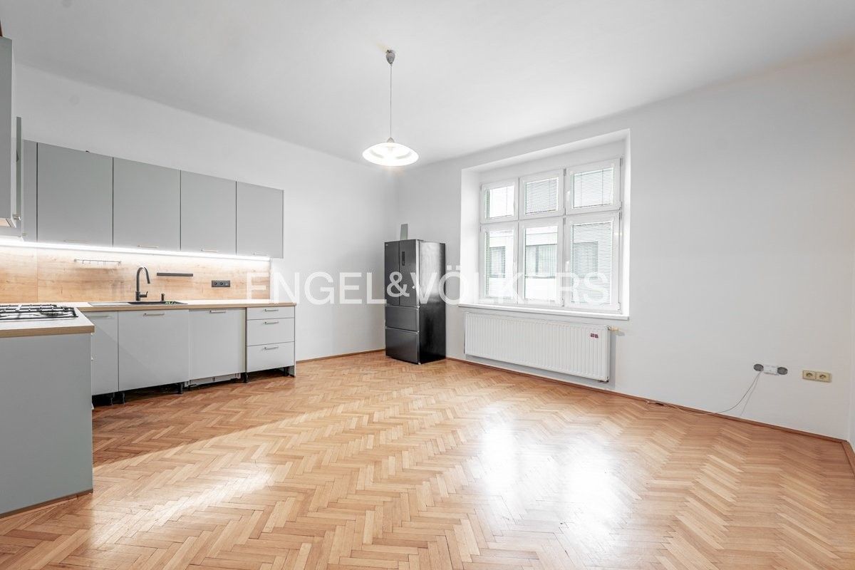 3+kk, Pod Vlachovkou 915, Praha, 92 m²