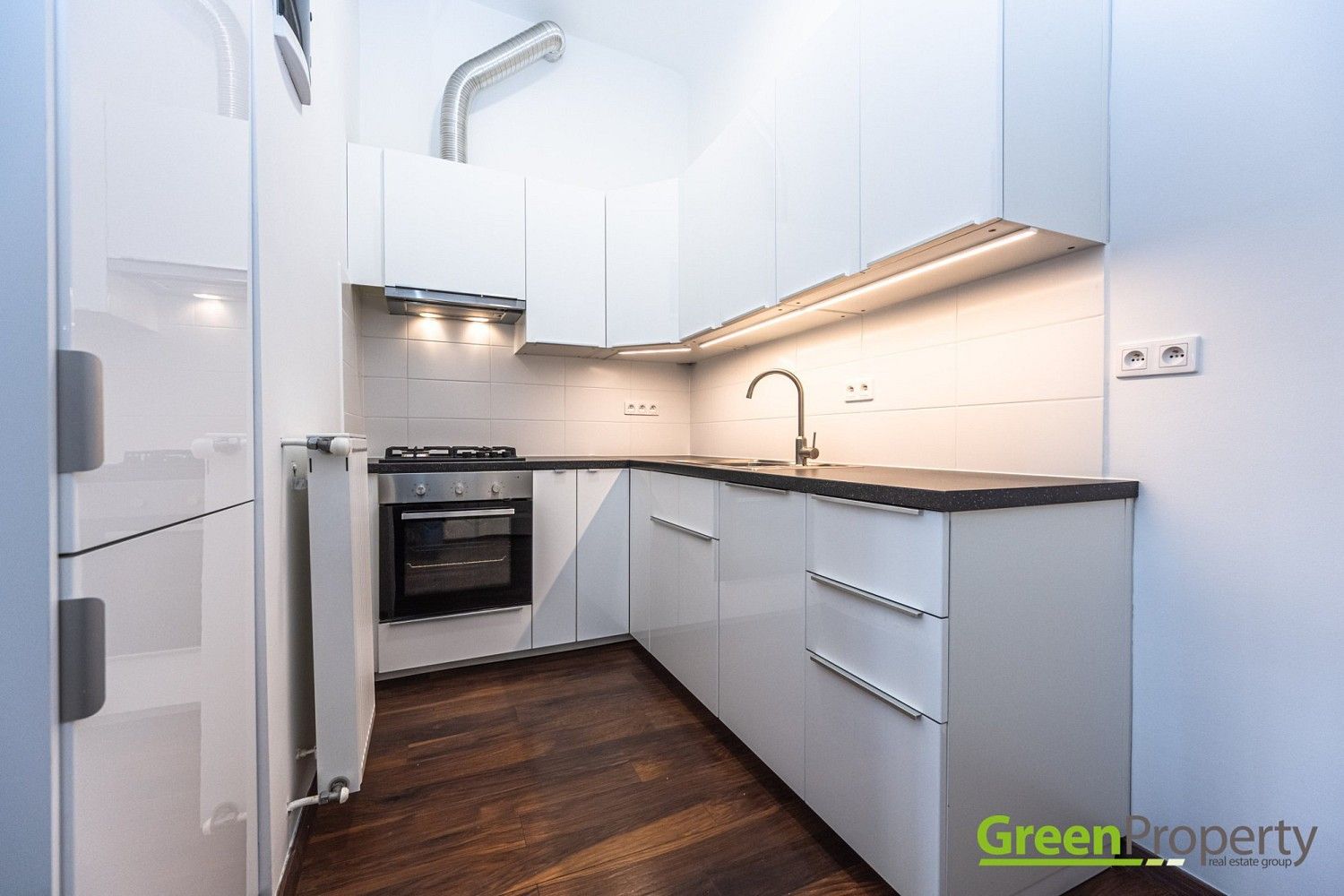 2+kk, Na Plzeňce, Praha 5 - Smíchov, 57 m² - 1