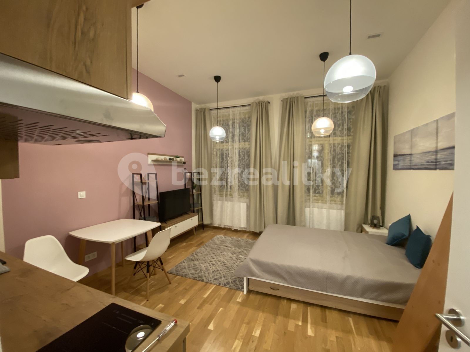 1+kk, Legerova, Praha - Nové Město, 30 m² - 1