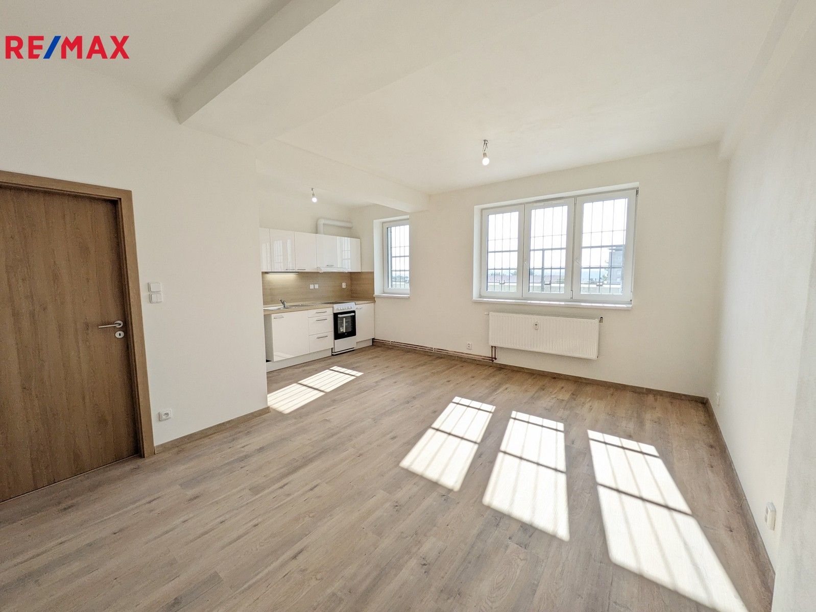 3+kk, Dlouhá třída, Havířov, 76 m²