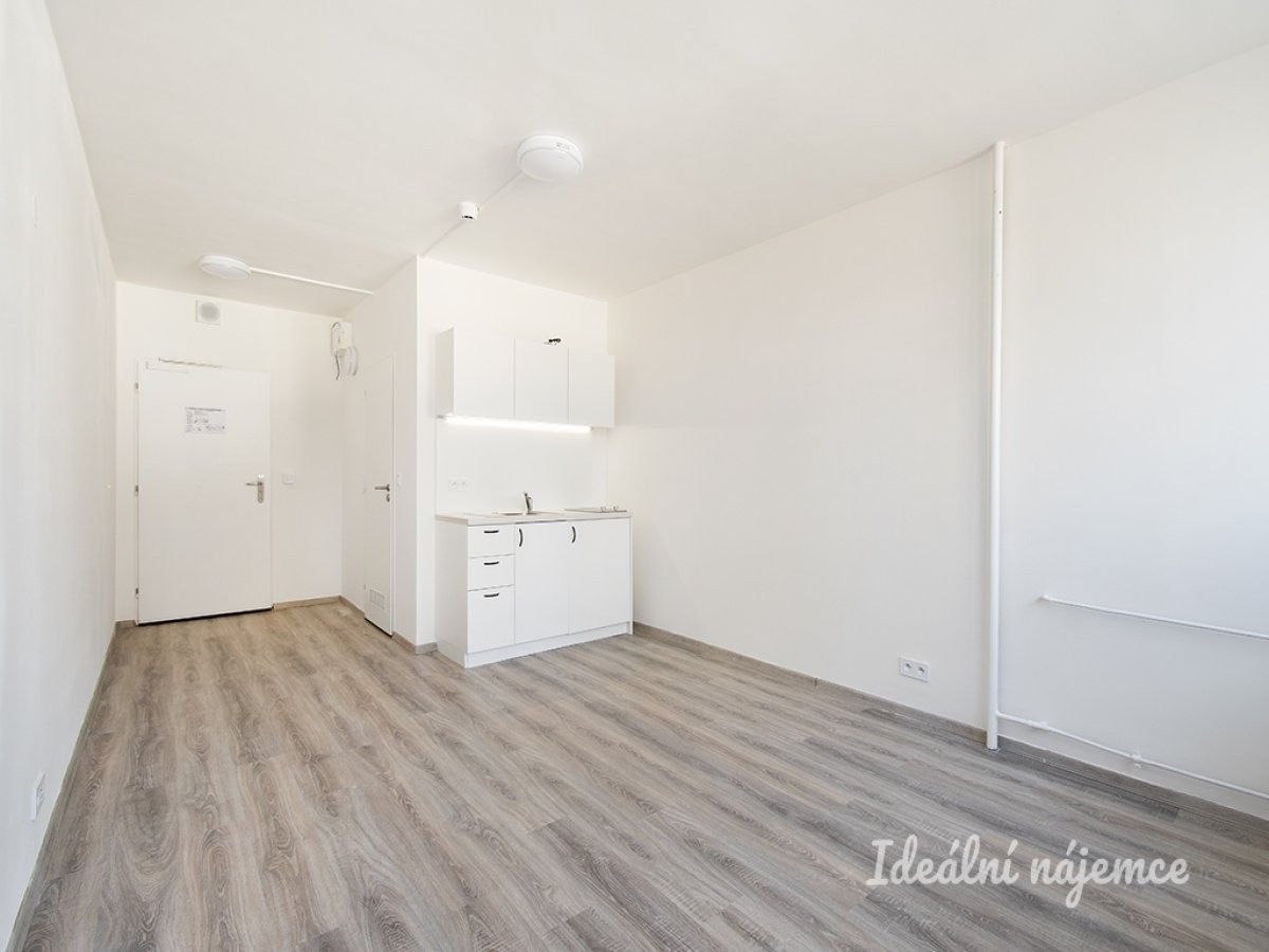 1+kk, Děčínská, Praha, 24 m² - 1