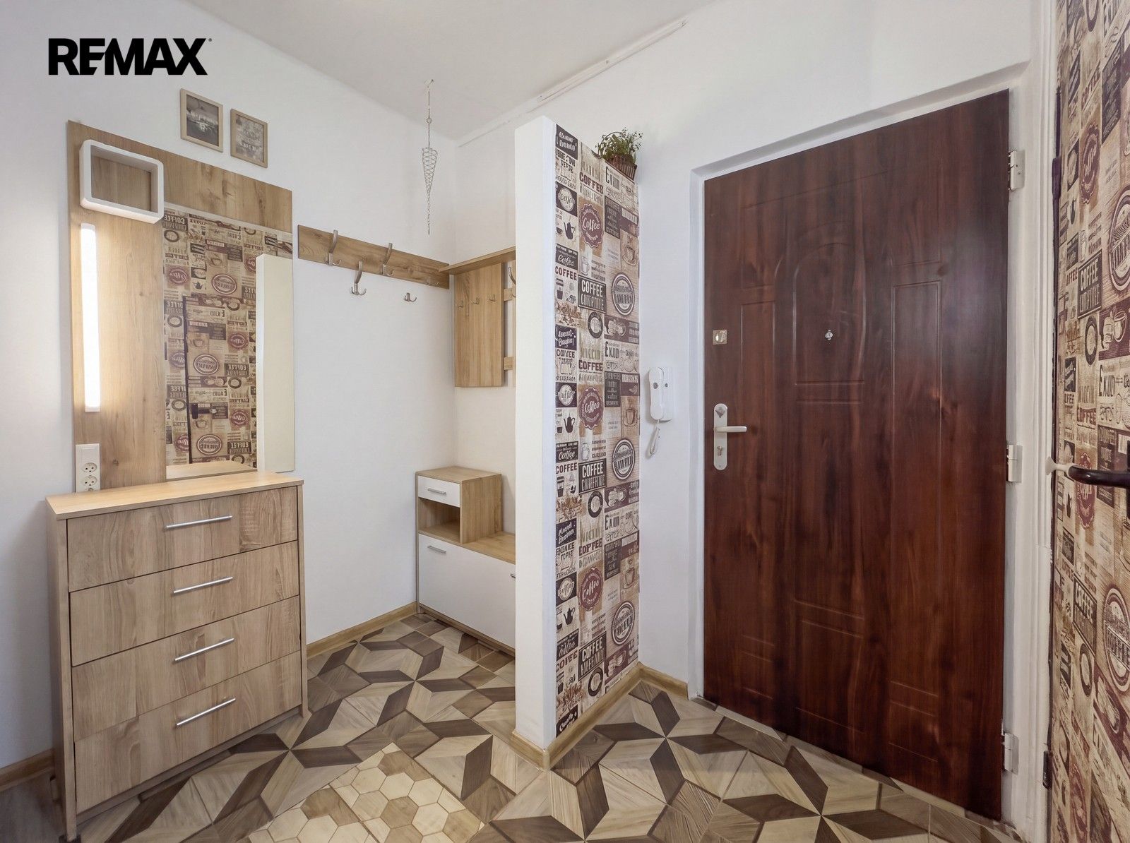 2+1, Jirkovská 5046, Chomutov, 62 m² - 2