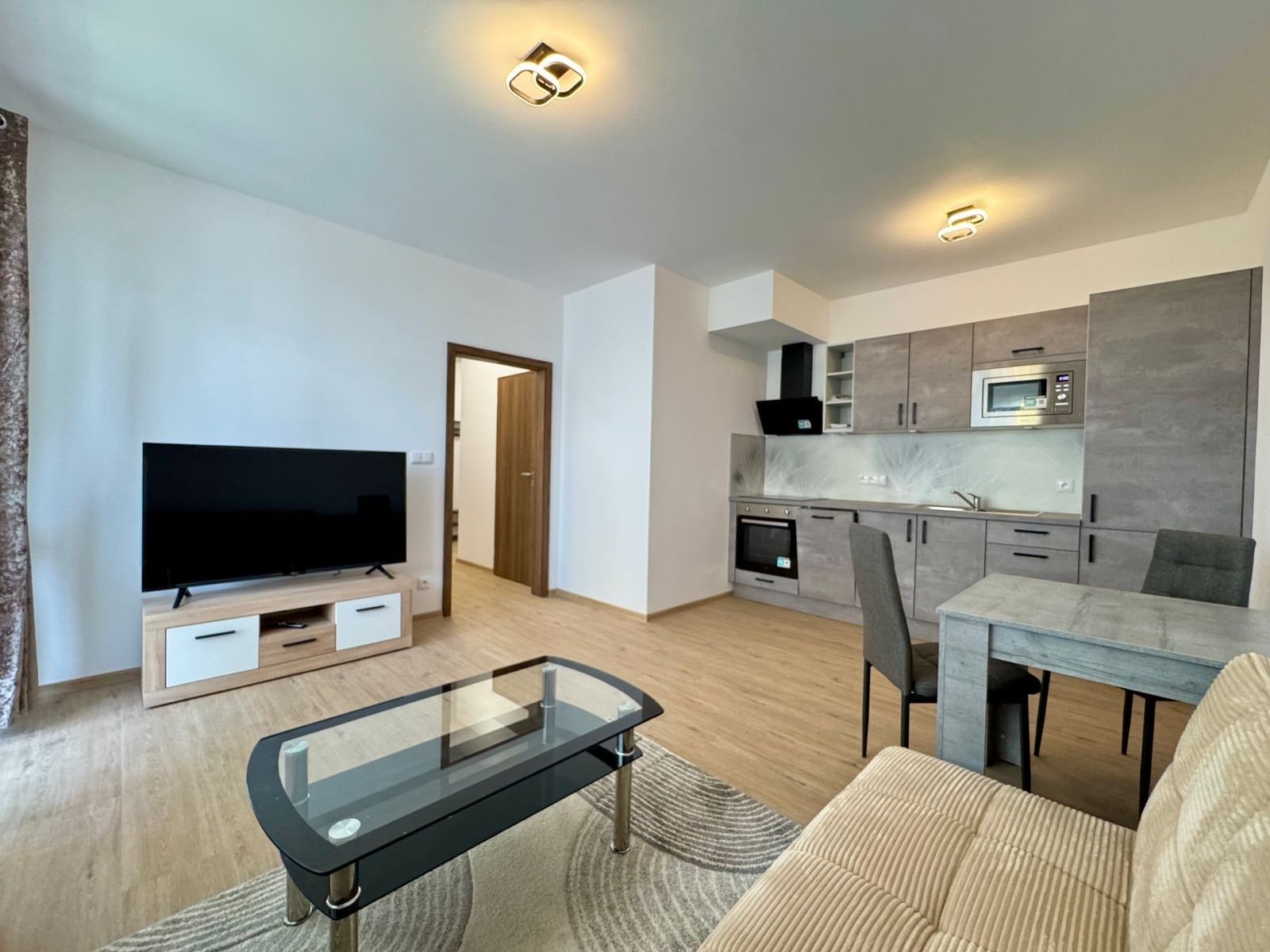 Pronájem byt 2+kk - U Kasáren, Dašice, 54 m² - 2