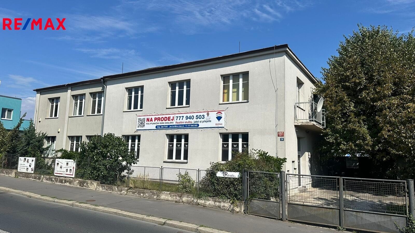 Obchodní prostory, Úvalská, Praha, 590 m²