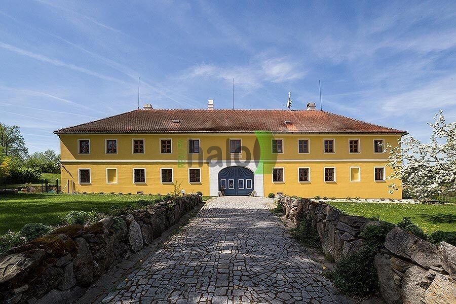 Chalupy, náměstí Svornosti, Český Krumlov, 2 160 m²