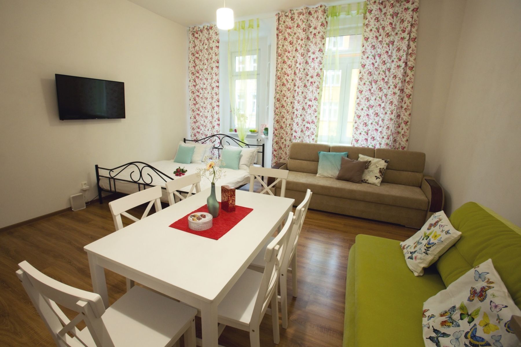 Byty, Ruská, Teplice - Teplice, Ústecký kraj, 54 m²
