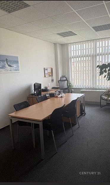 Pronájem kancelář - Praha - Holešovice, okres Praha 7, Hlavní město Praha, 500 m² - 5