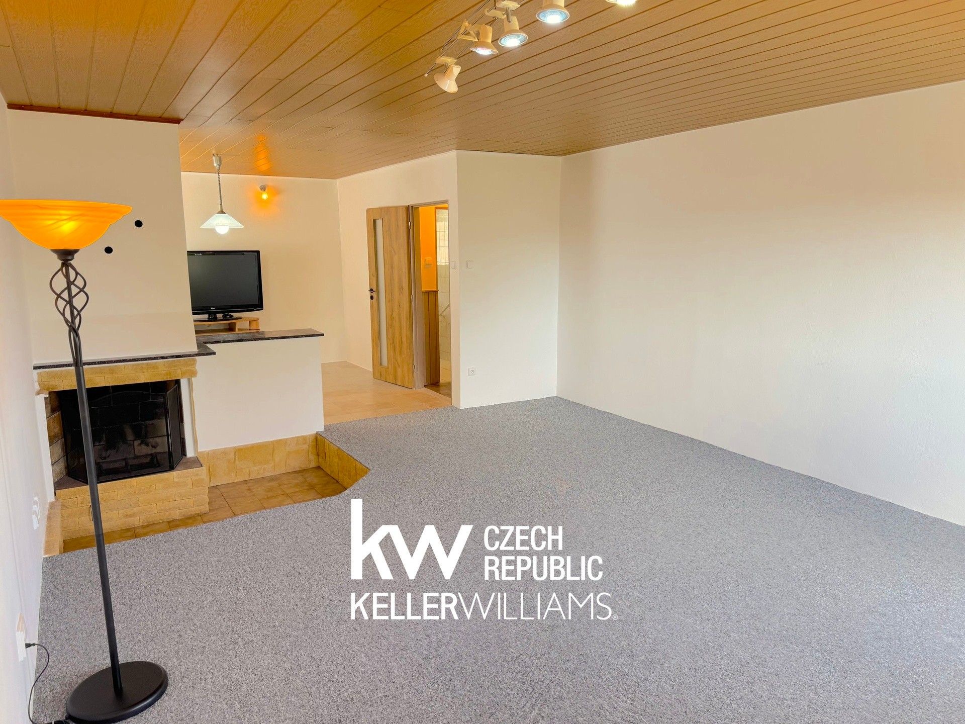 Pronájem komerční - Zahrádky, Beroun, 117 m²