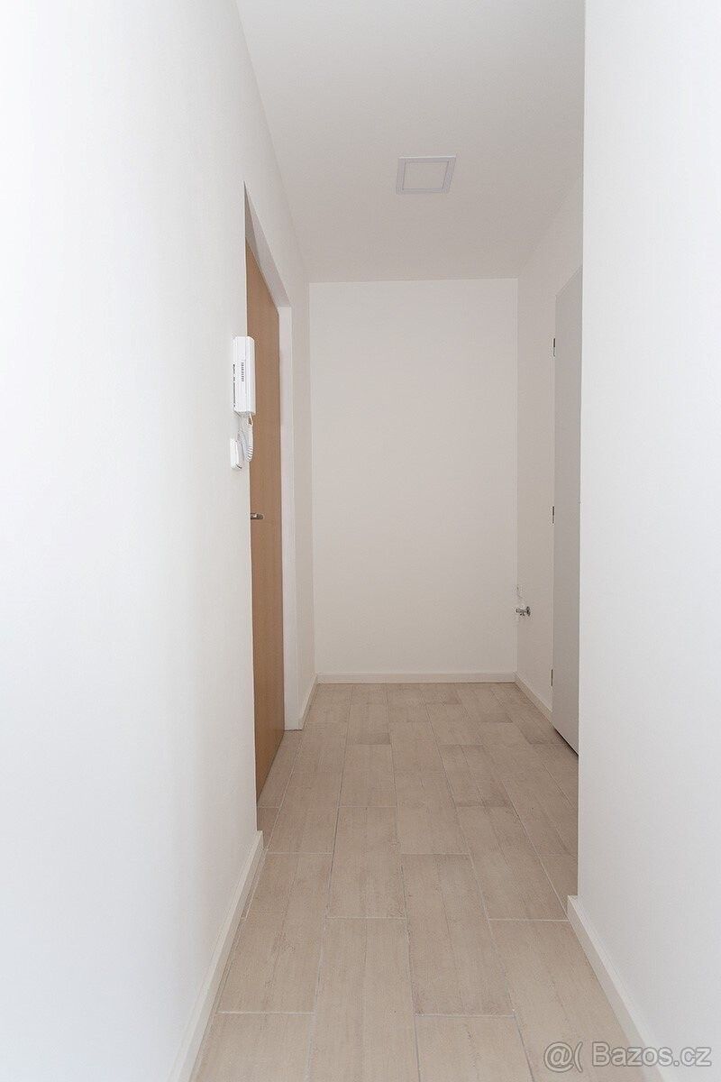 Pronájem byt 1+kk - Praha, 110 00, 35 m²