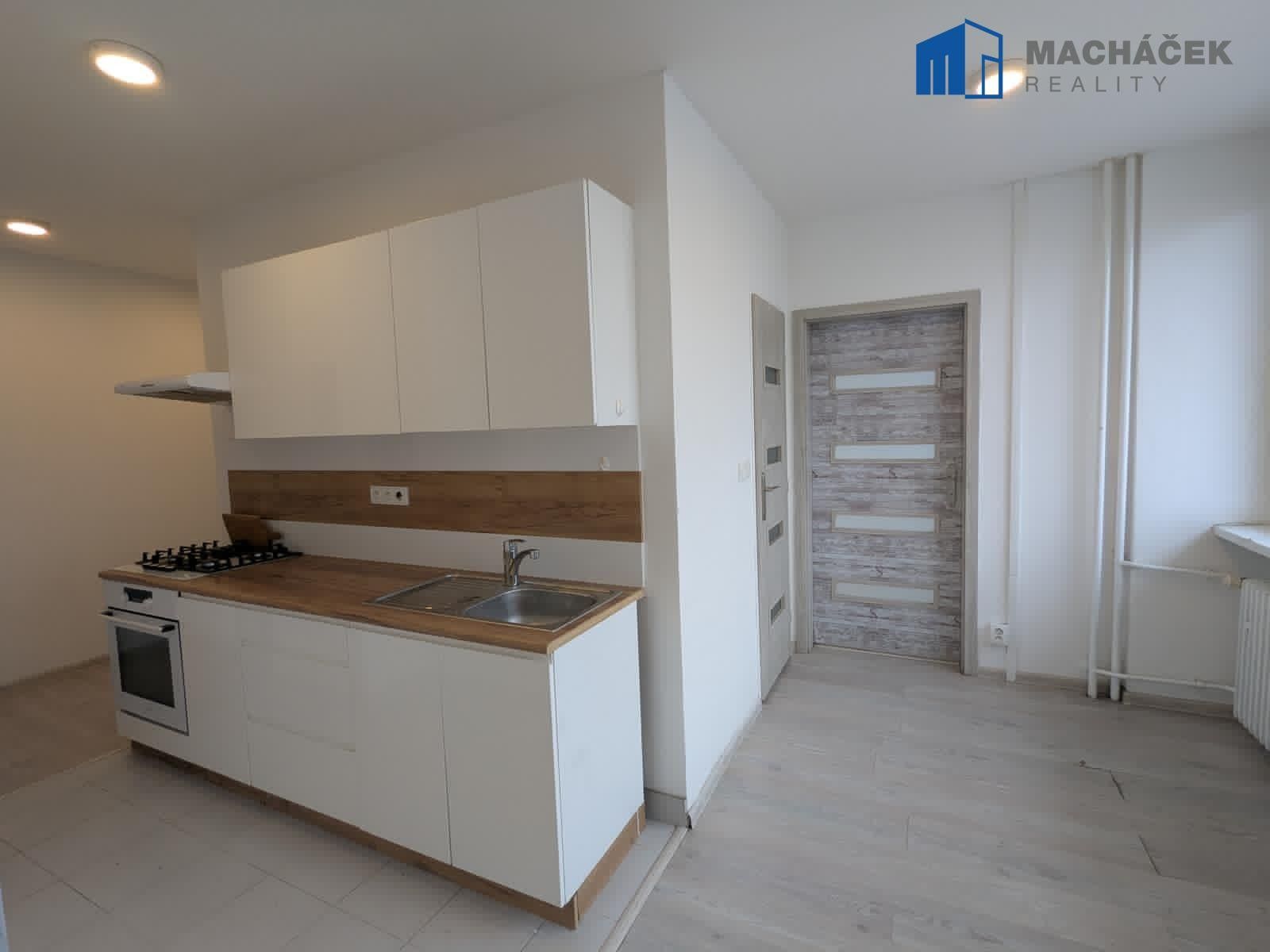 3+1, M. G. Dobnera, Most, 63 m²