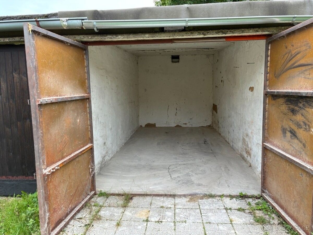 Pronájem garáž - Praha, 100 00