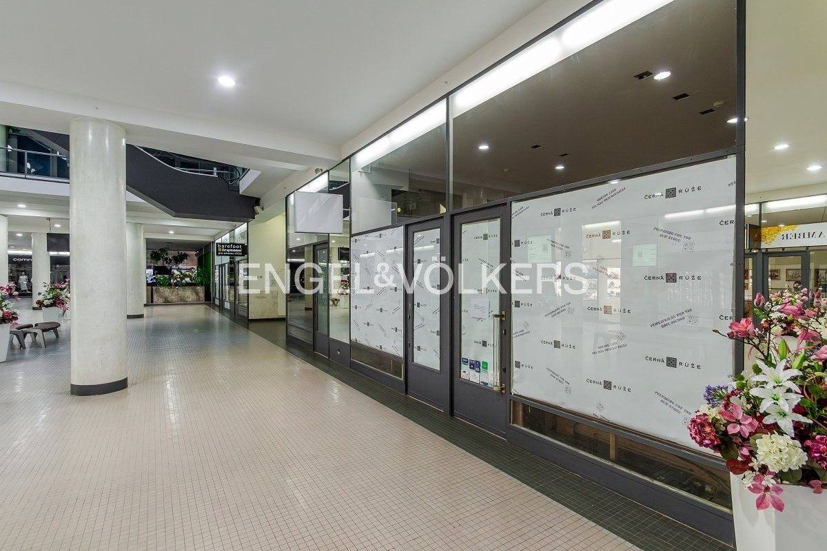 Pronájem obchodní prostory - Na příkopě, Praha, 77 m²