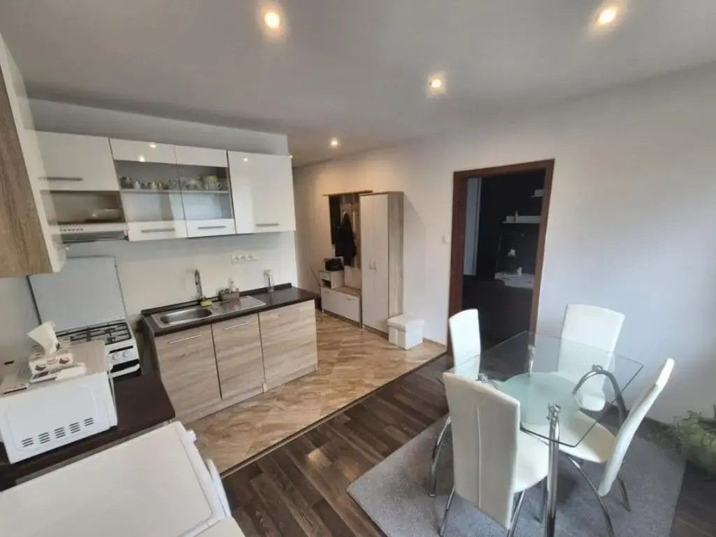 1+1, Stehlíkova, Plzeň, 42 m² - 2