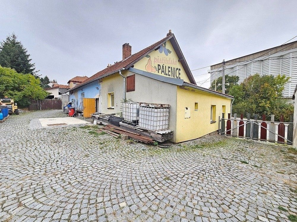 Rodinné domy, Velká Bíteš - Janovice, okres Žďár nad Sázavou, Kraj Vysočina, 190 m² - 2