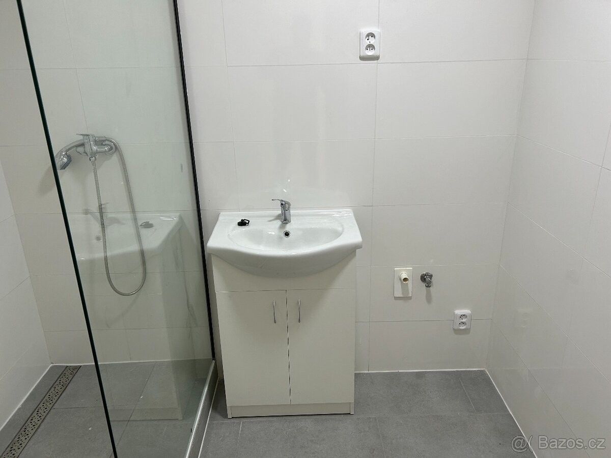 Byt · Dvorce u Bruntálu, 793 68 - 4