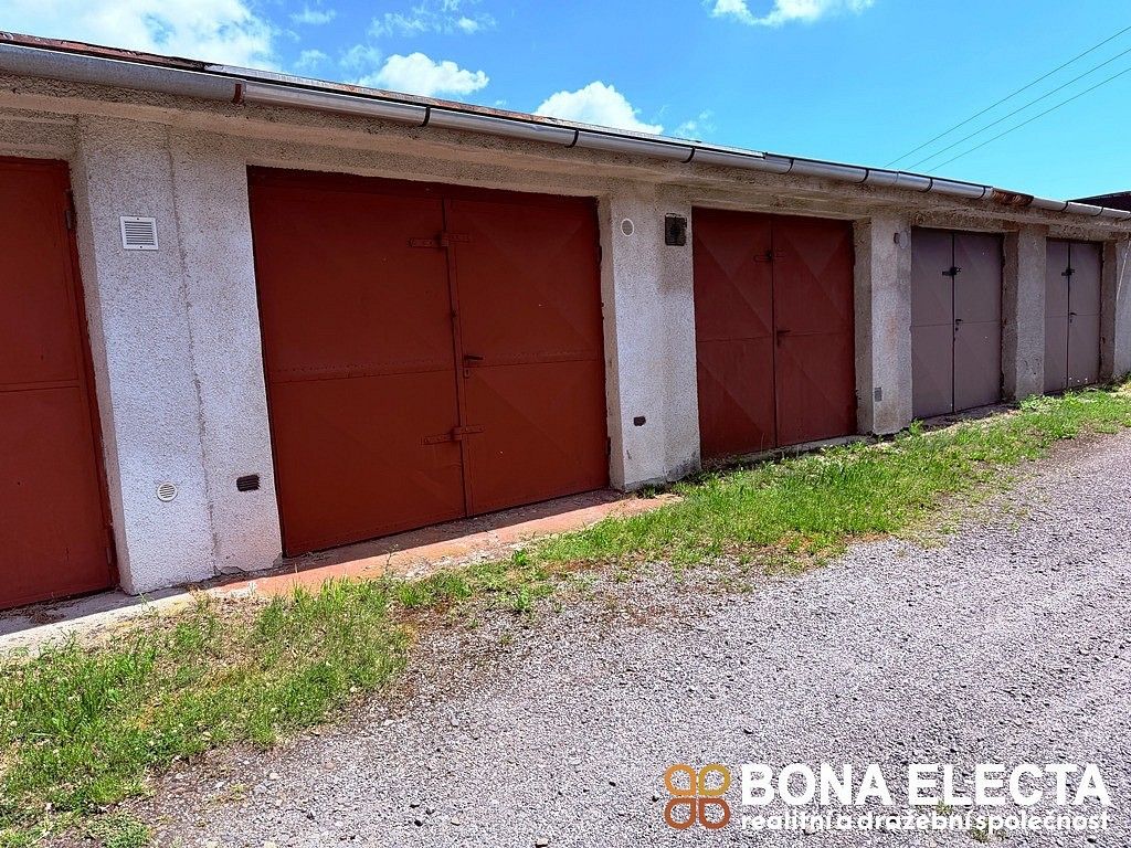Garáž · 18,8 m² · Bílovec, okres Nový Jičín, Moravskoslezský kraj - 4