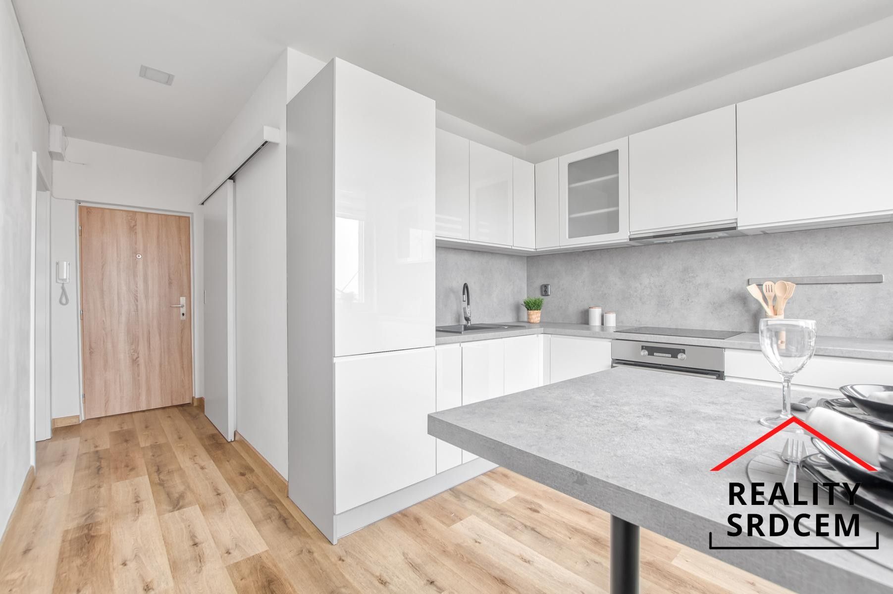 Pronájem byt 1+1 - Divišova  , Karviná, 37 m²