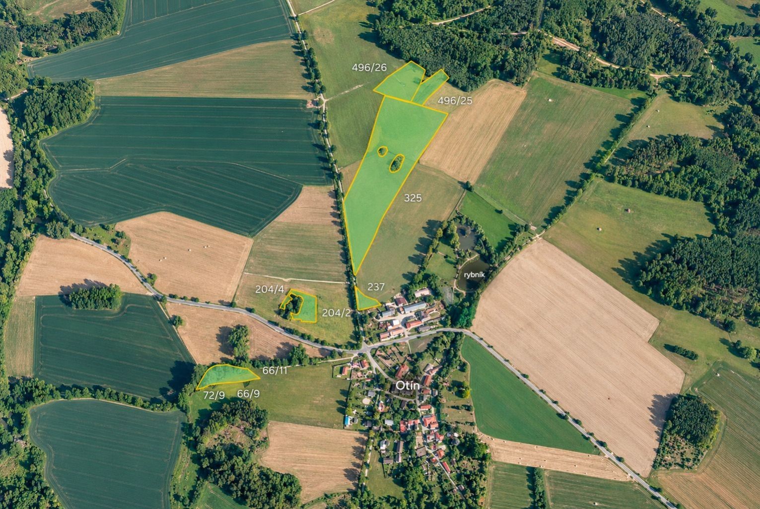 Zemědělský pozemek, 104 443 m²