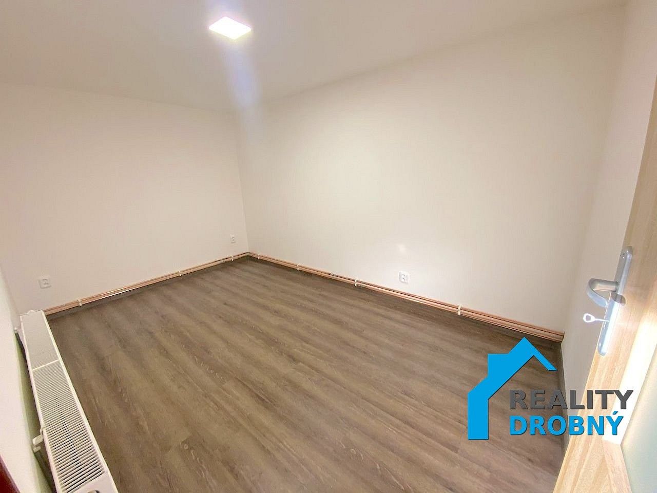Pronájem byt 2+kk - Dlouhá, Kamenický Šenov, okres Česká Lípa, 40 m² - 5