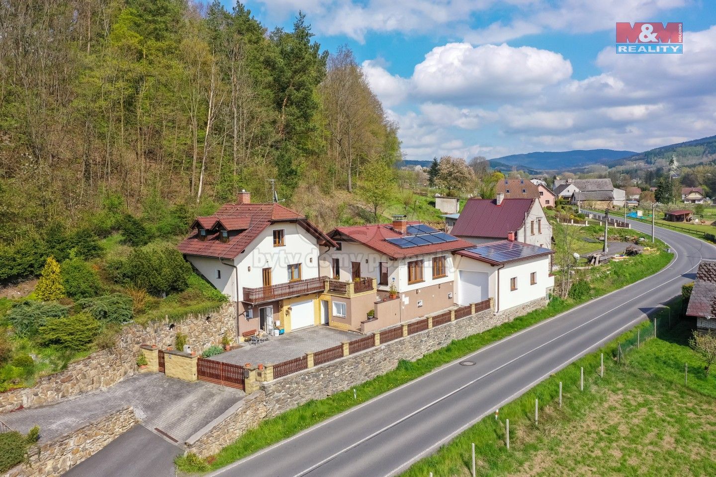 Rodinné domy, Milence, Dešenice, 323 m²