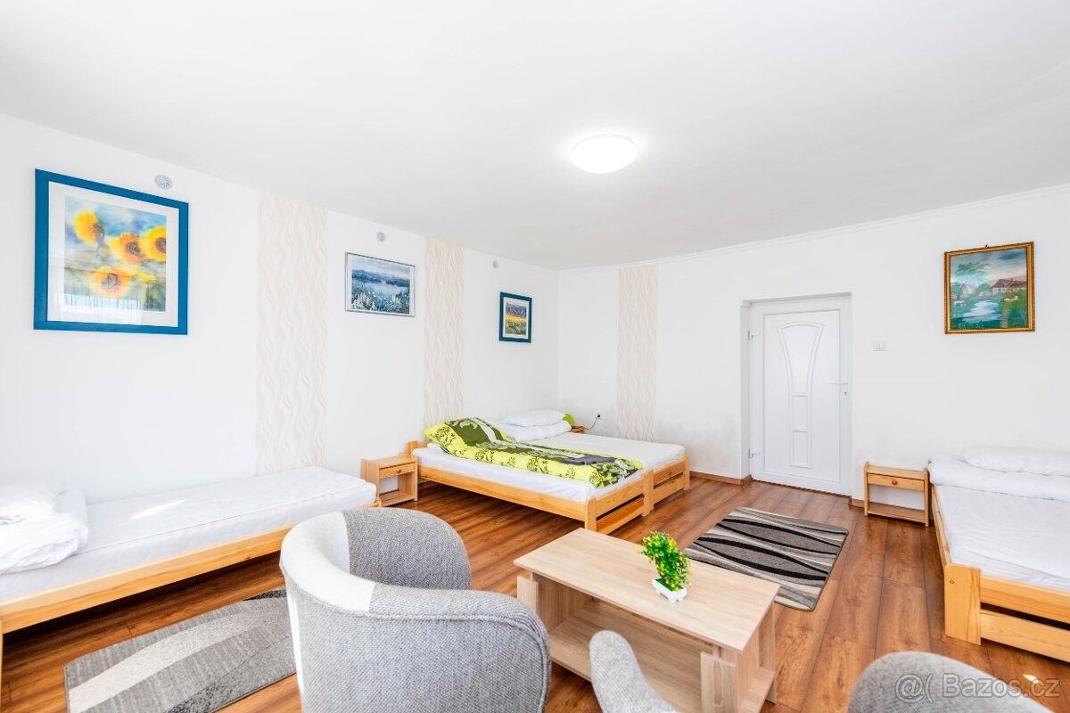 Rodinný dům · 987 66, Zahraničí - 4
