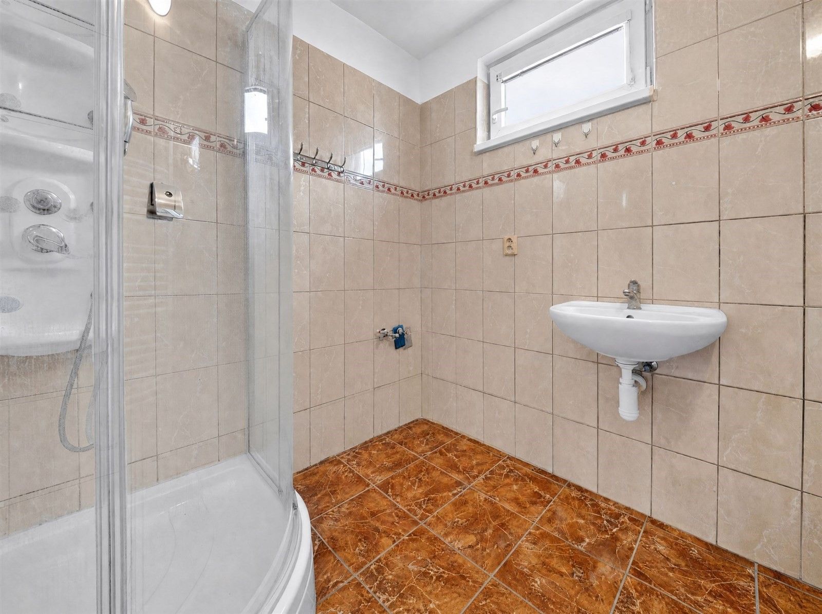 Prodej byt 3+1 - Černuc, 79 m² - 5