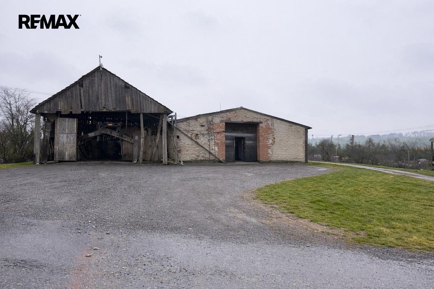 Zemědělské objekty, Meziříčko, okres Třebíč, Kraj Vysočina, 1 200 m² - 2