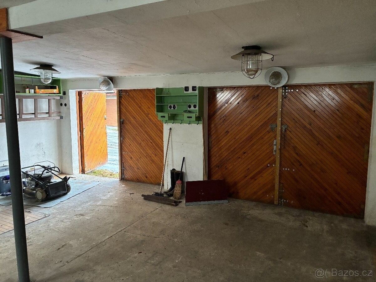 Garáže, Semily, 513 01