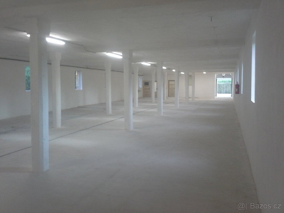 Sklady, Dolní Dunajovice, 691 85, 400 m²
