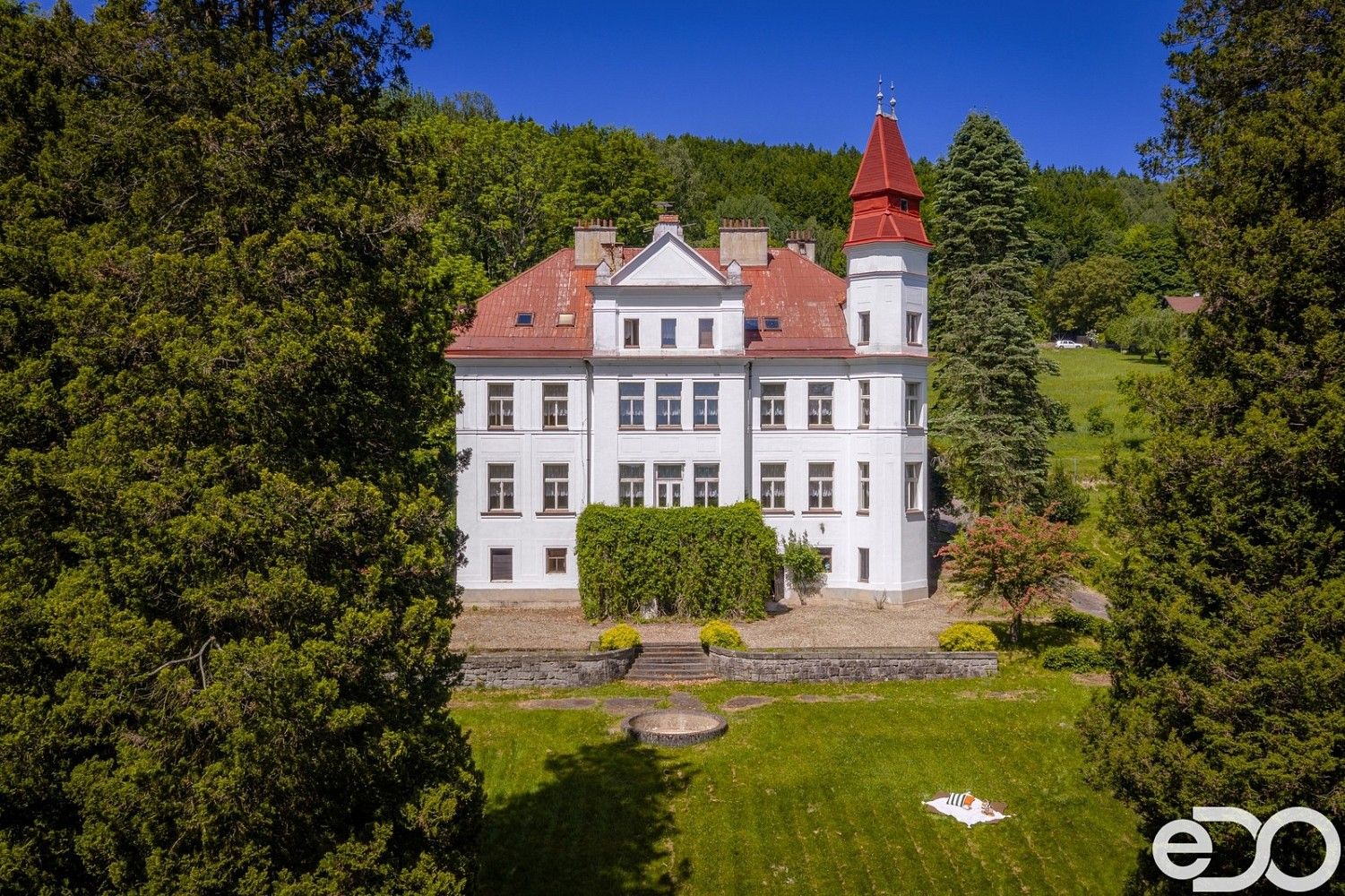 Rodinné domy, Cvikov - Trávník, okres Česká Lípa, Liberecký kraj, 680 m² - 1
