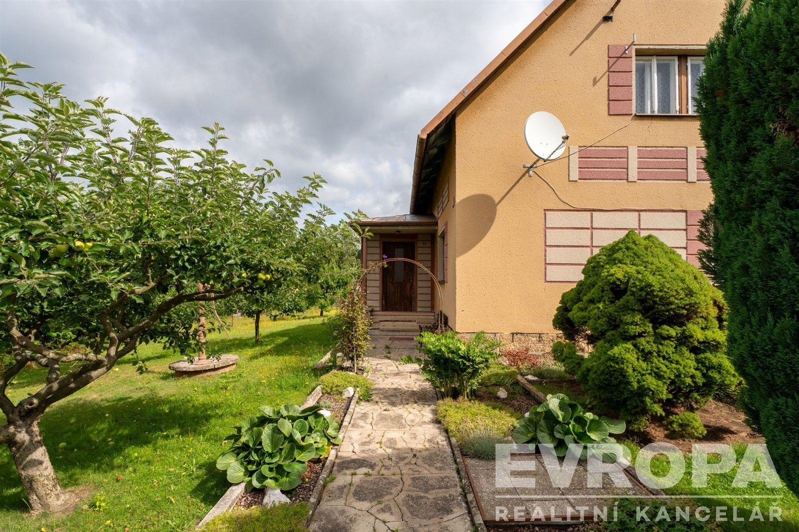 Prodej rodinný dům - Mostek, 160 m²