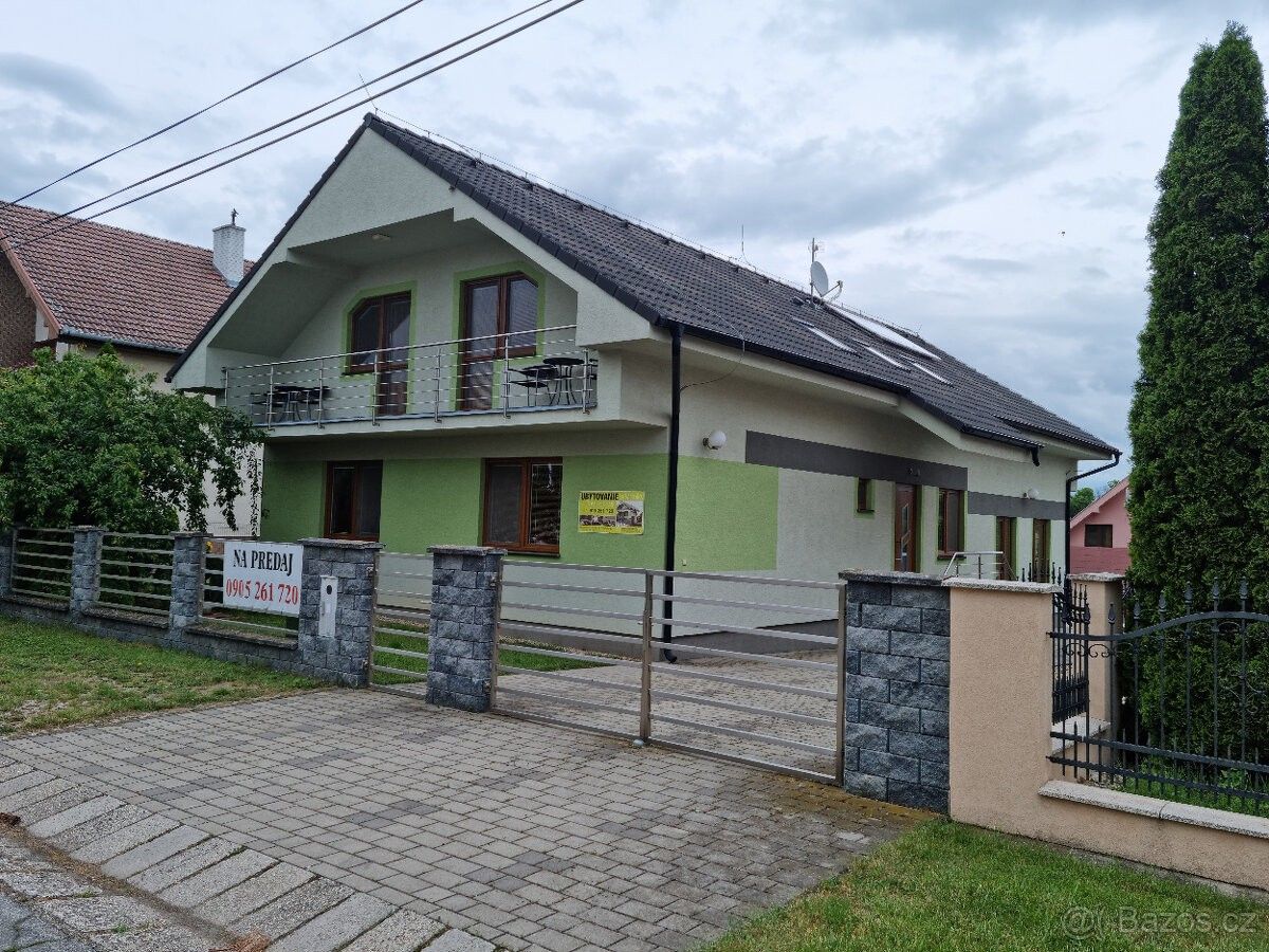 Rodinné domy, 987 65, Slovensko - 2