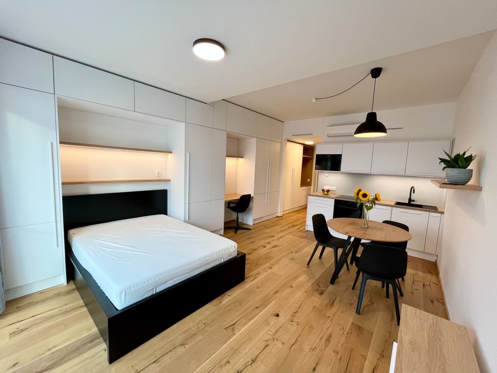 1+kk, Křižíkova, Praha - Karlín, 33 m² - 2