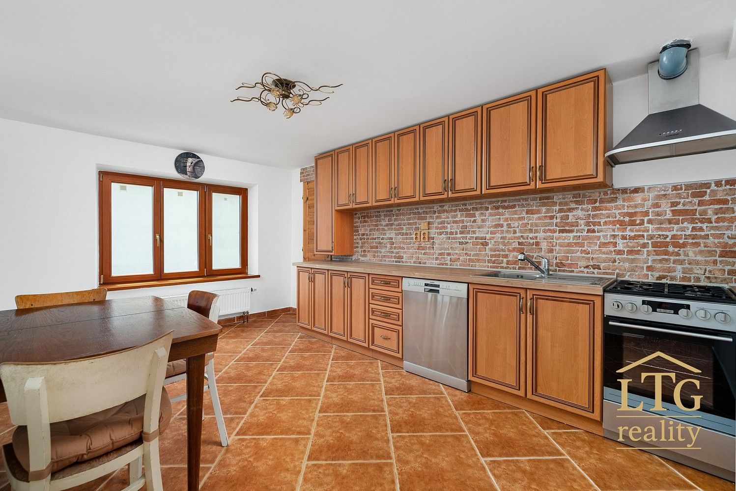 Rodinný dům · 197 m² · Petrovice, okres Znojmo - 4