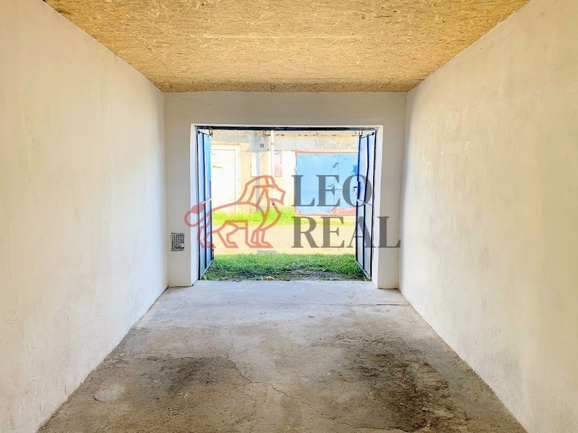 Garáže, Bartošova,Nová Ves,Ostrava, 18 m²