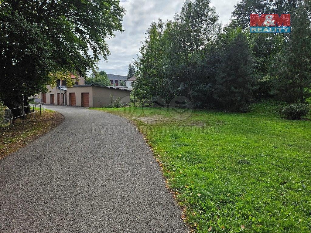 Zahrada, 228 m²