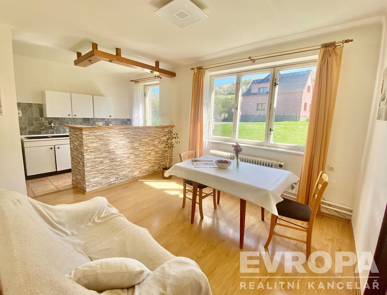 Prodej byt 4+kk - U Hřiště, Stříbrná Skalice, okres Praha-východ, 72 m² - 5