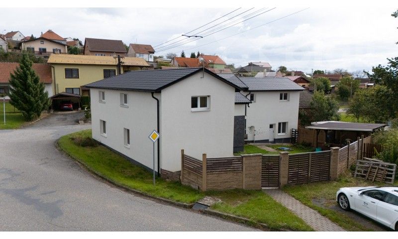 Prodej rodinný dům - Halenkovice, 241 m²