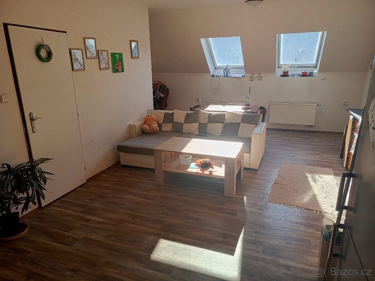 Byty, Velké Poříčí, 549 32