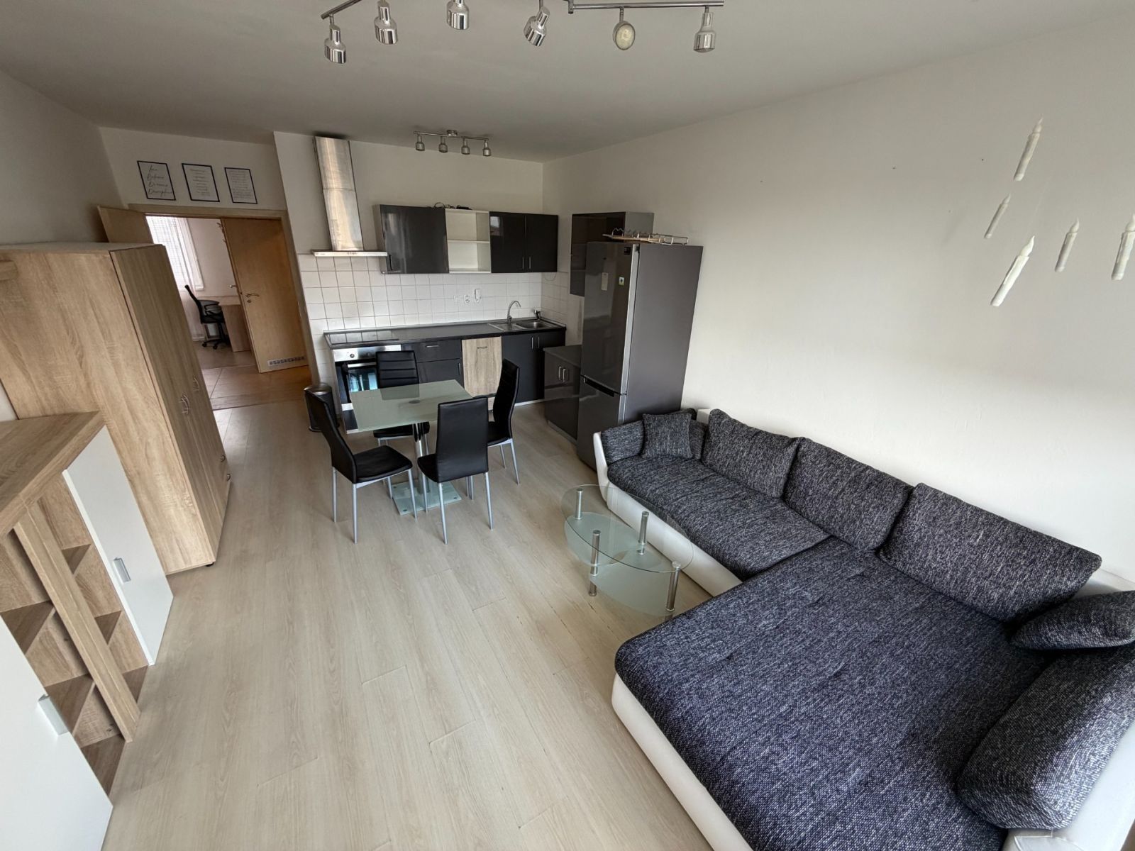 2+kk, Hornoměcholupská, Praha - Horní Měcholupy, 49 m² - 1