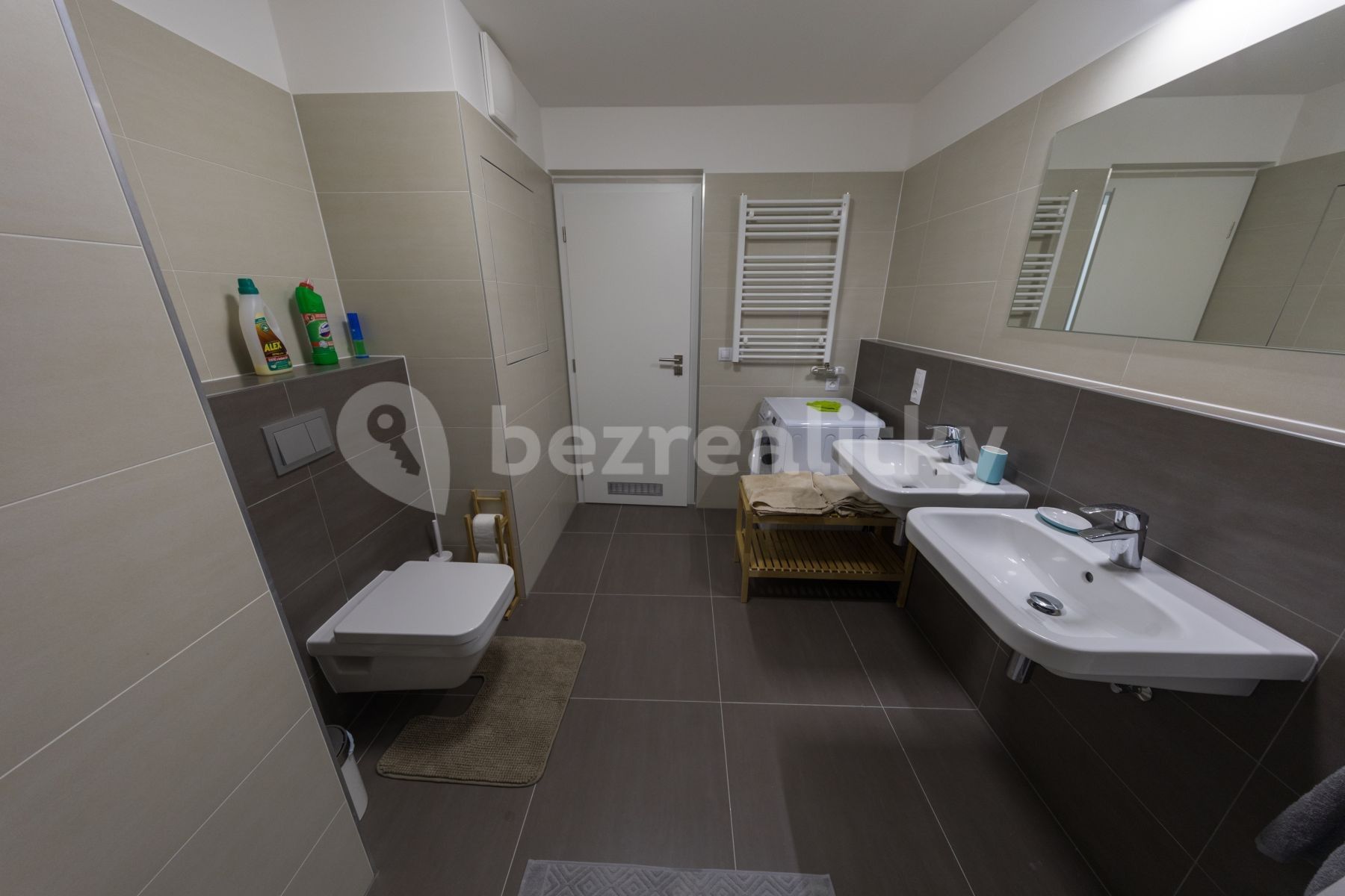 Byt 2+kk · 77 m² · Sokolovská, Praha - Karlín - 3