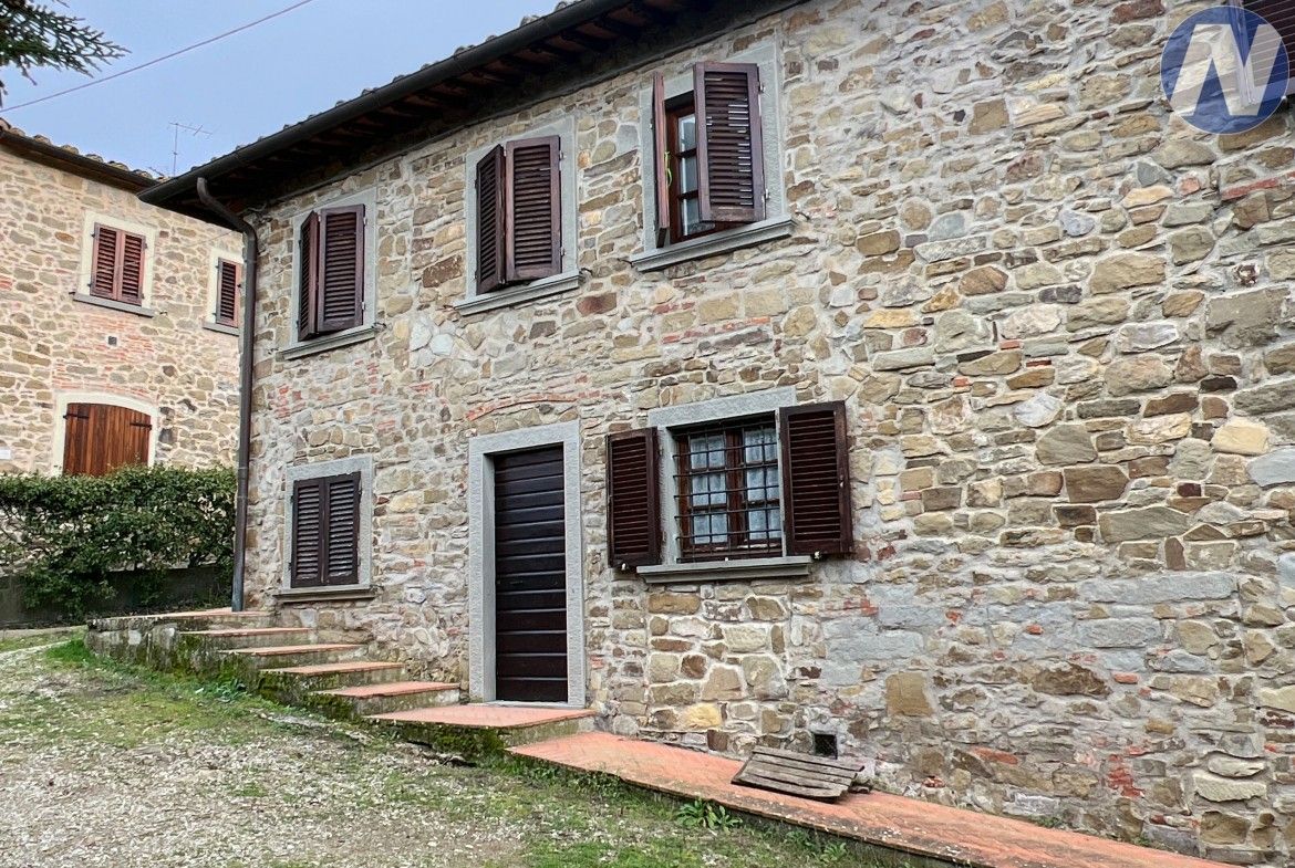 Rodinné domy, 987 66, Zahraničí