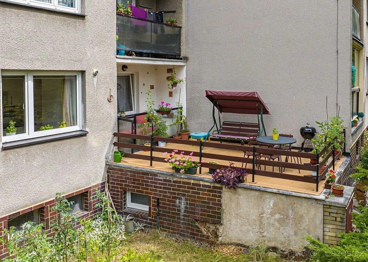 Pronájem byt - Středokluky, 252 68