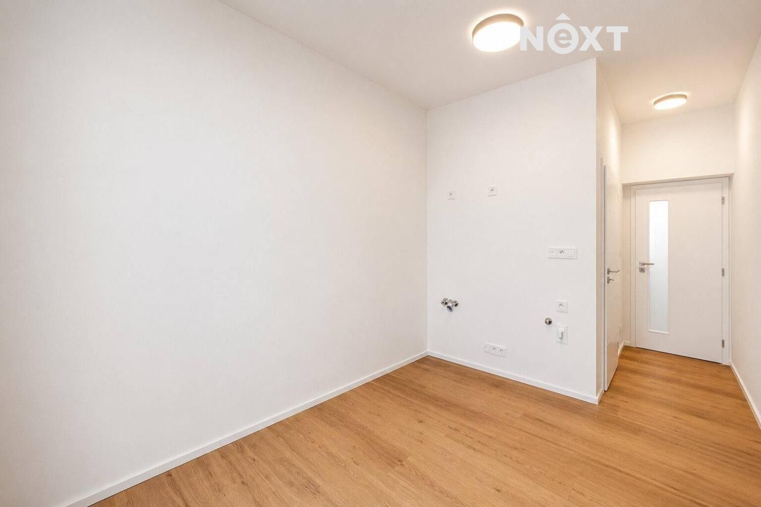 1+kk, Kolmá 597, Praha Vysočany, 16 m² - 1