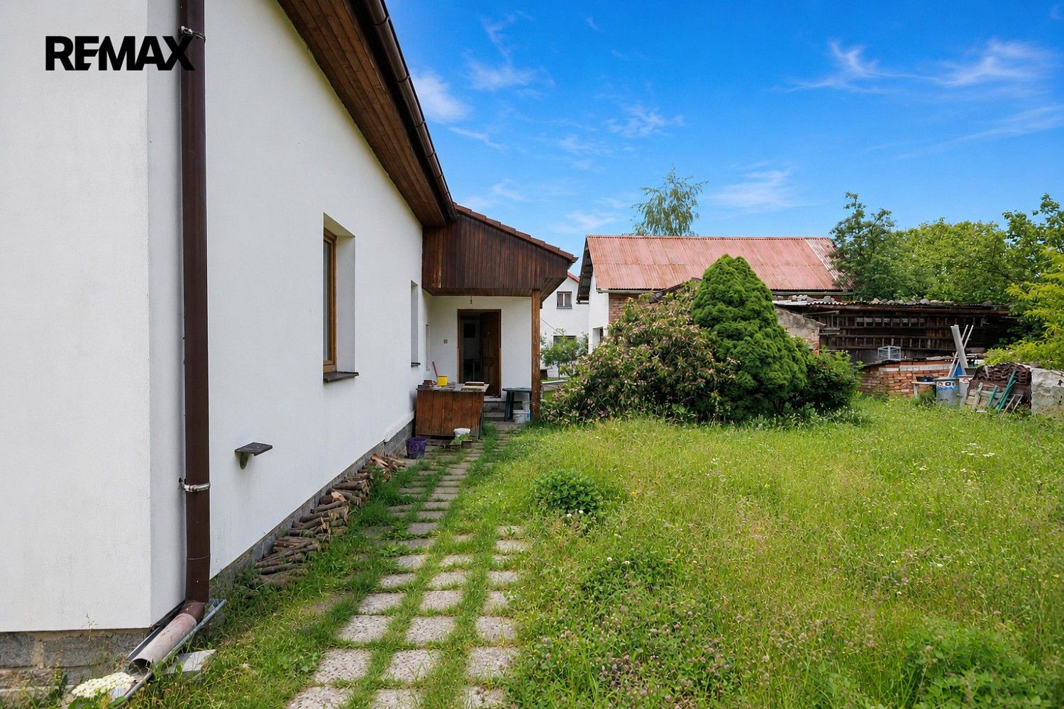 Prodej rodinný dům - Dolní Břežany - Lhota, okres Praha-západ, Středočeský kraj, 323 m² - 2