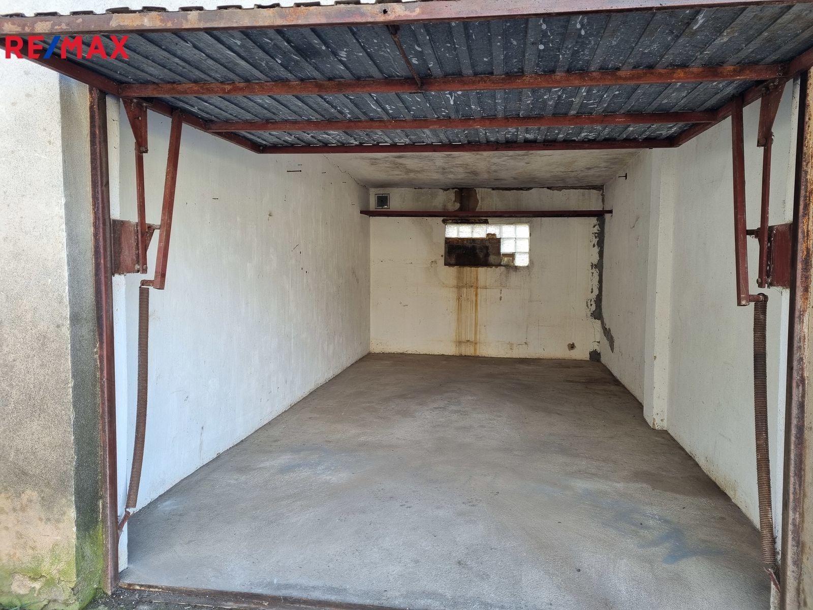 Prodej garáž - Zdice, 19 m²