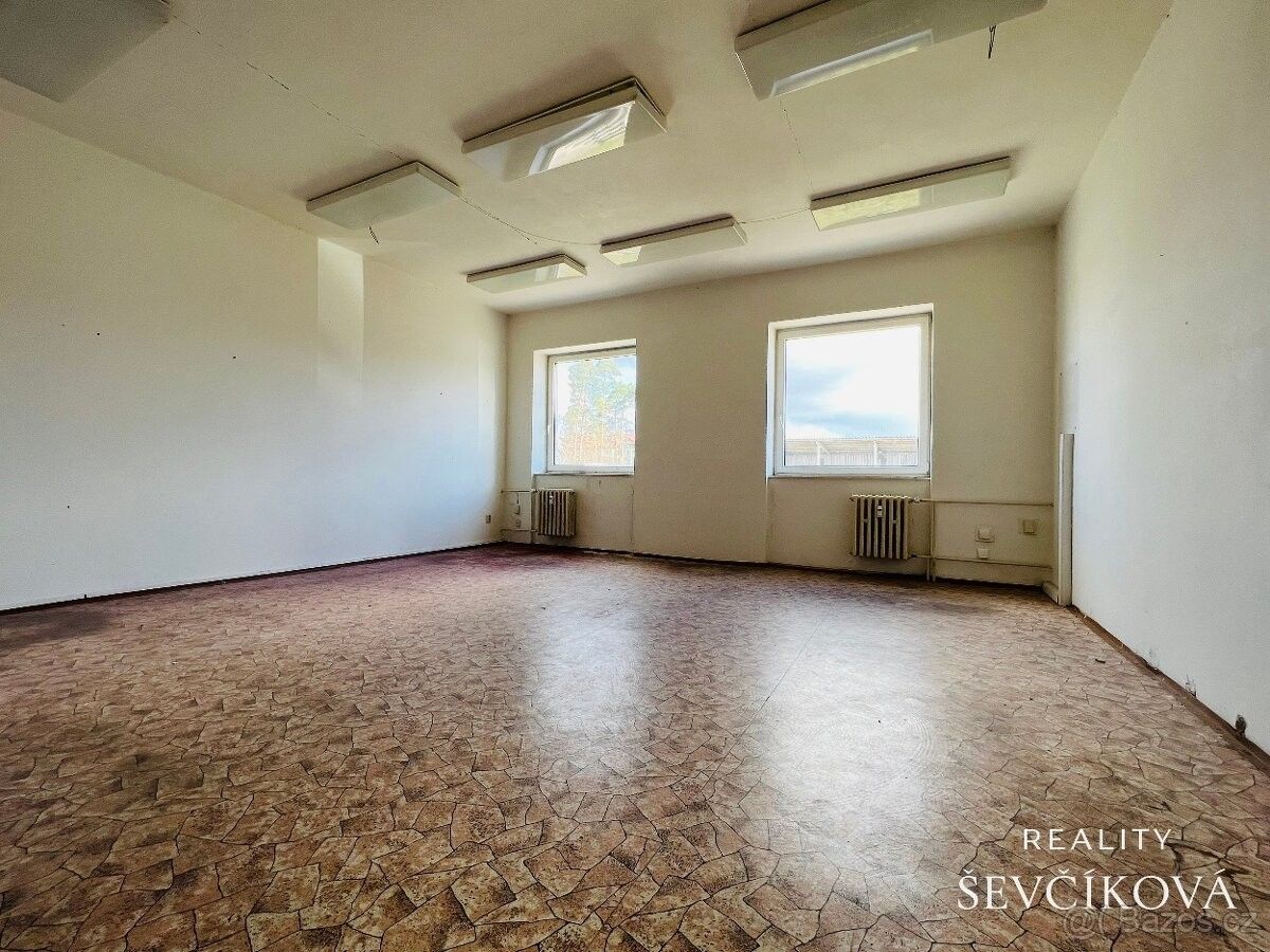 Kanceláře, Hradec Králové, 500 02 - 1