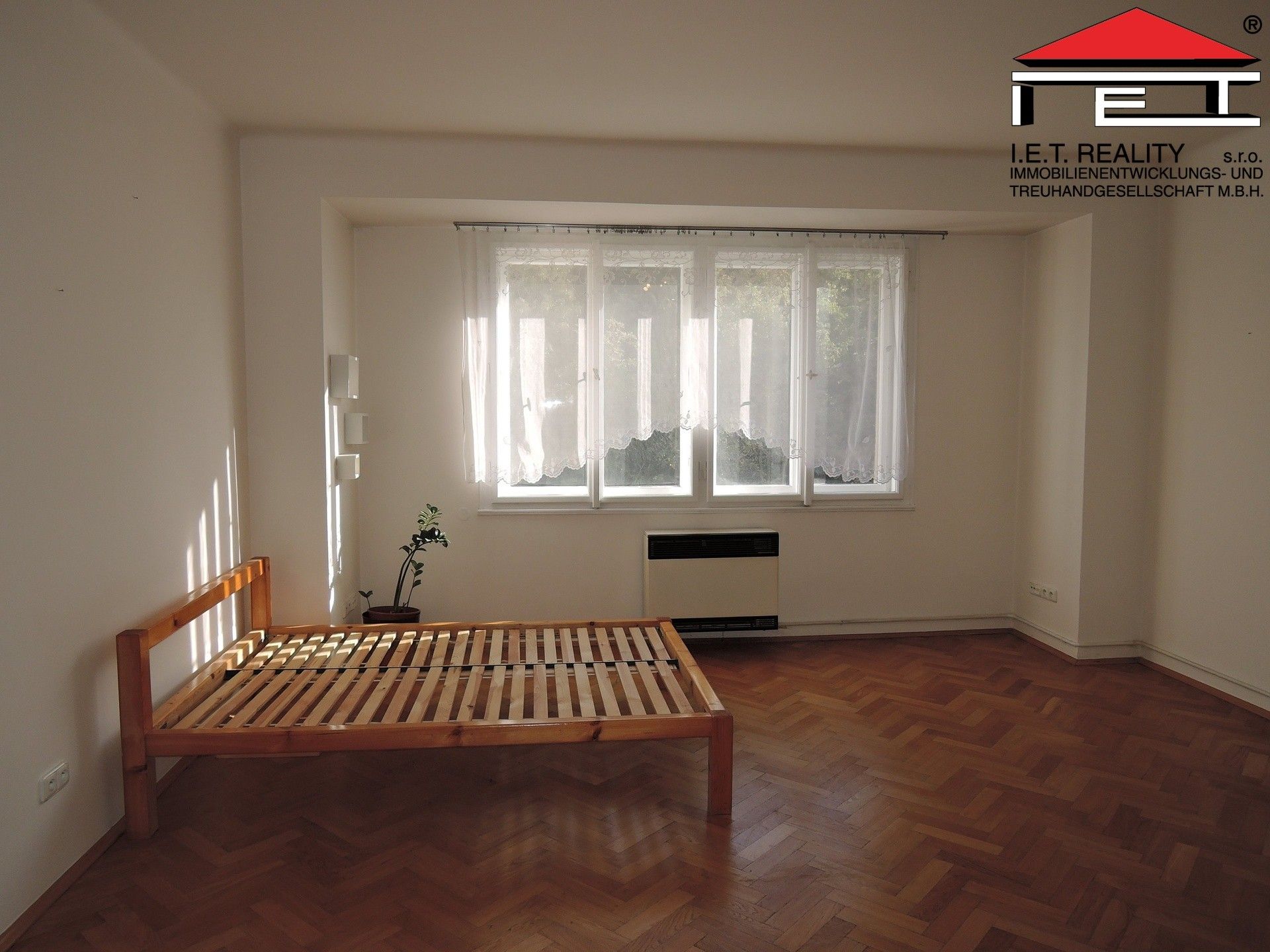 1+kk, Nuselská, Praha, 41 m² - 1