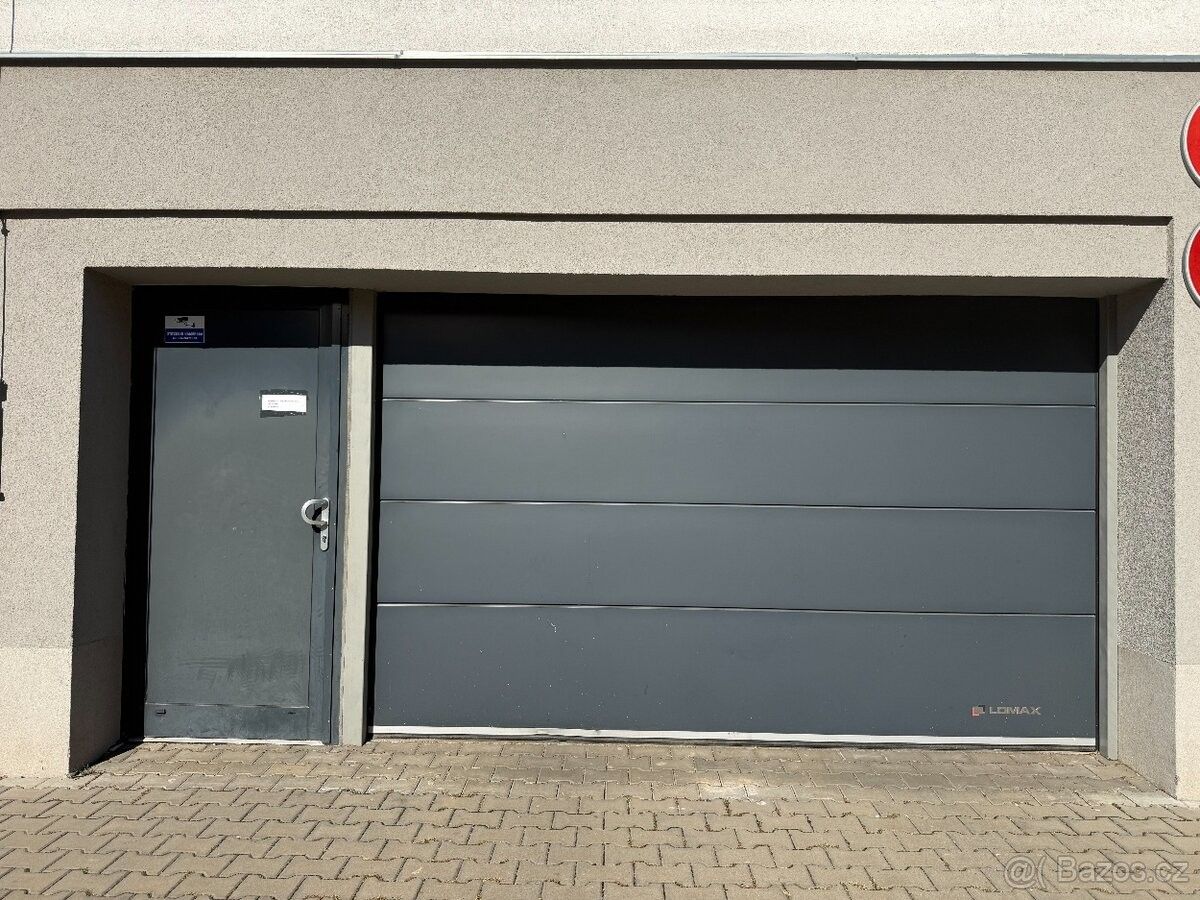 Garáže, Brno, 602 00 - 2