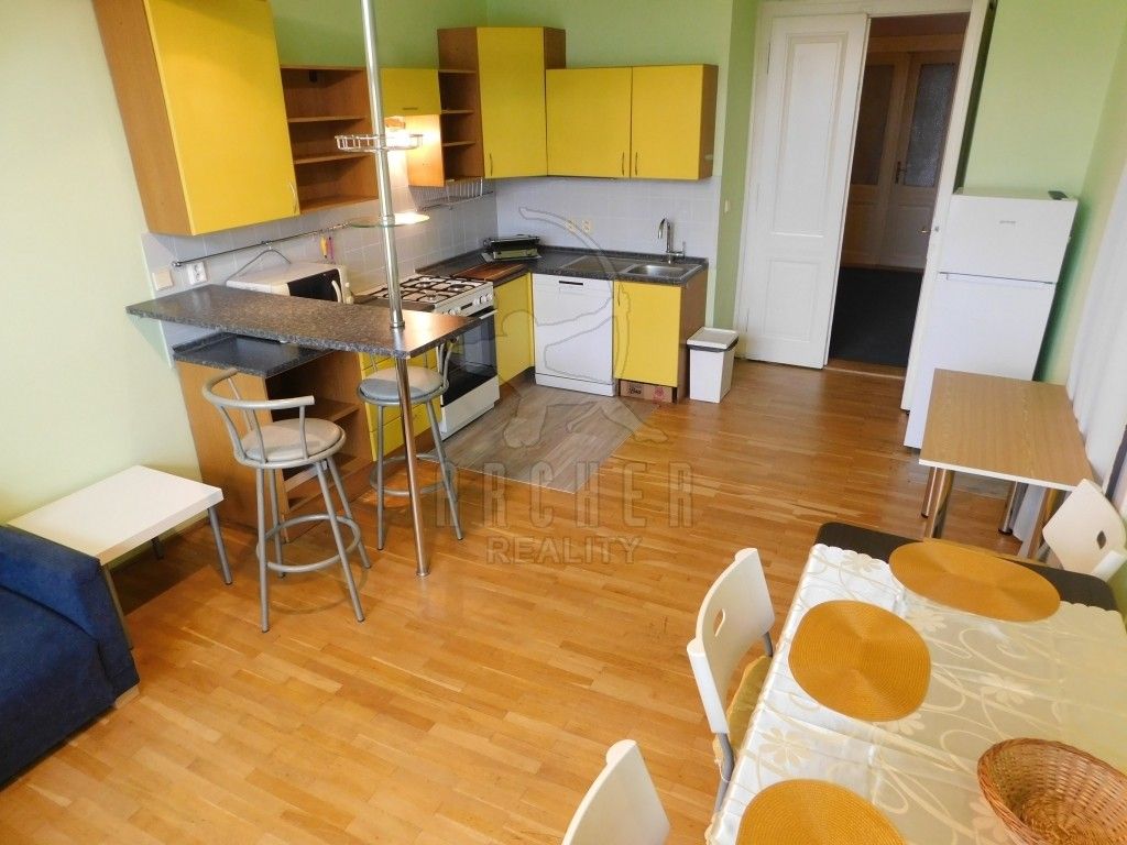 3+1, Husitská, Praha, 114 m²